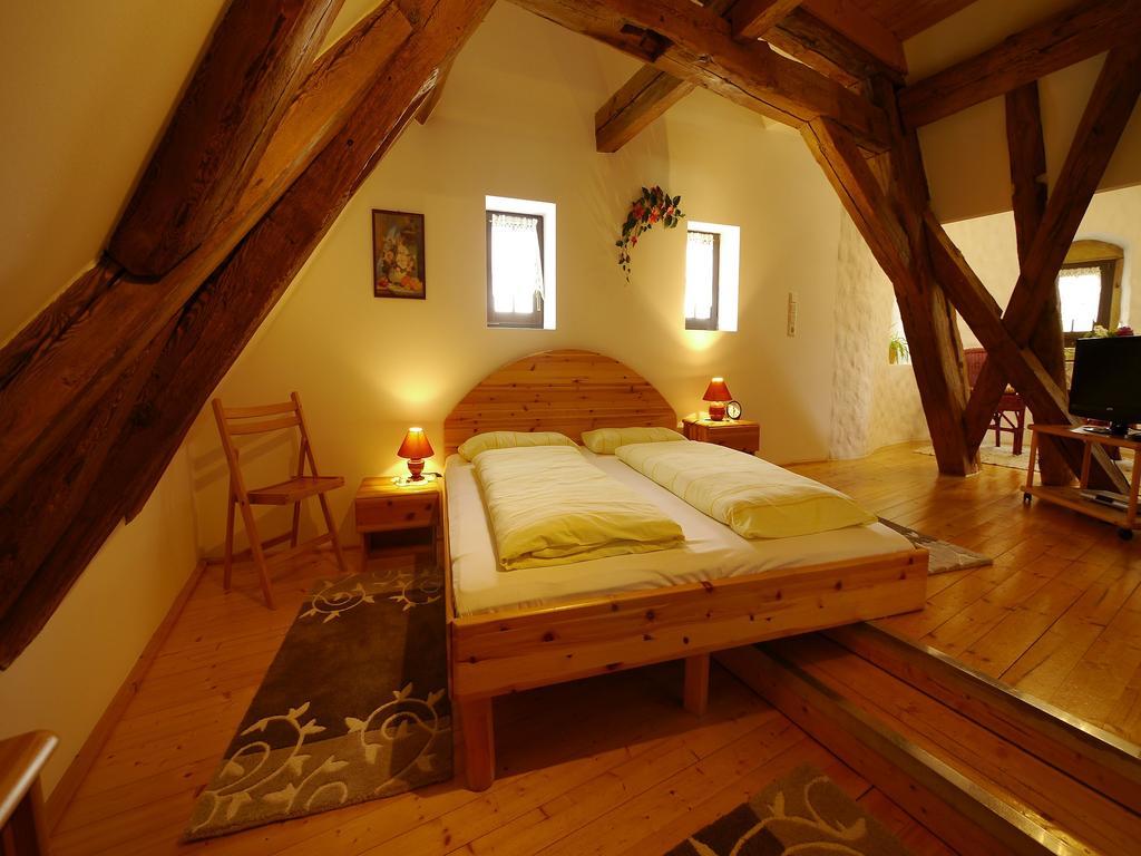 Worners Schloss Weingut & Wellness-Hotel Prichsenstadt Exterior photo