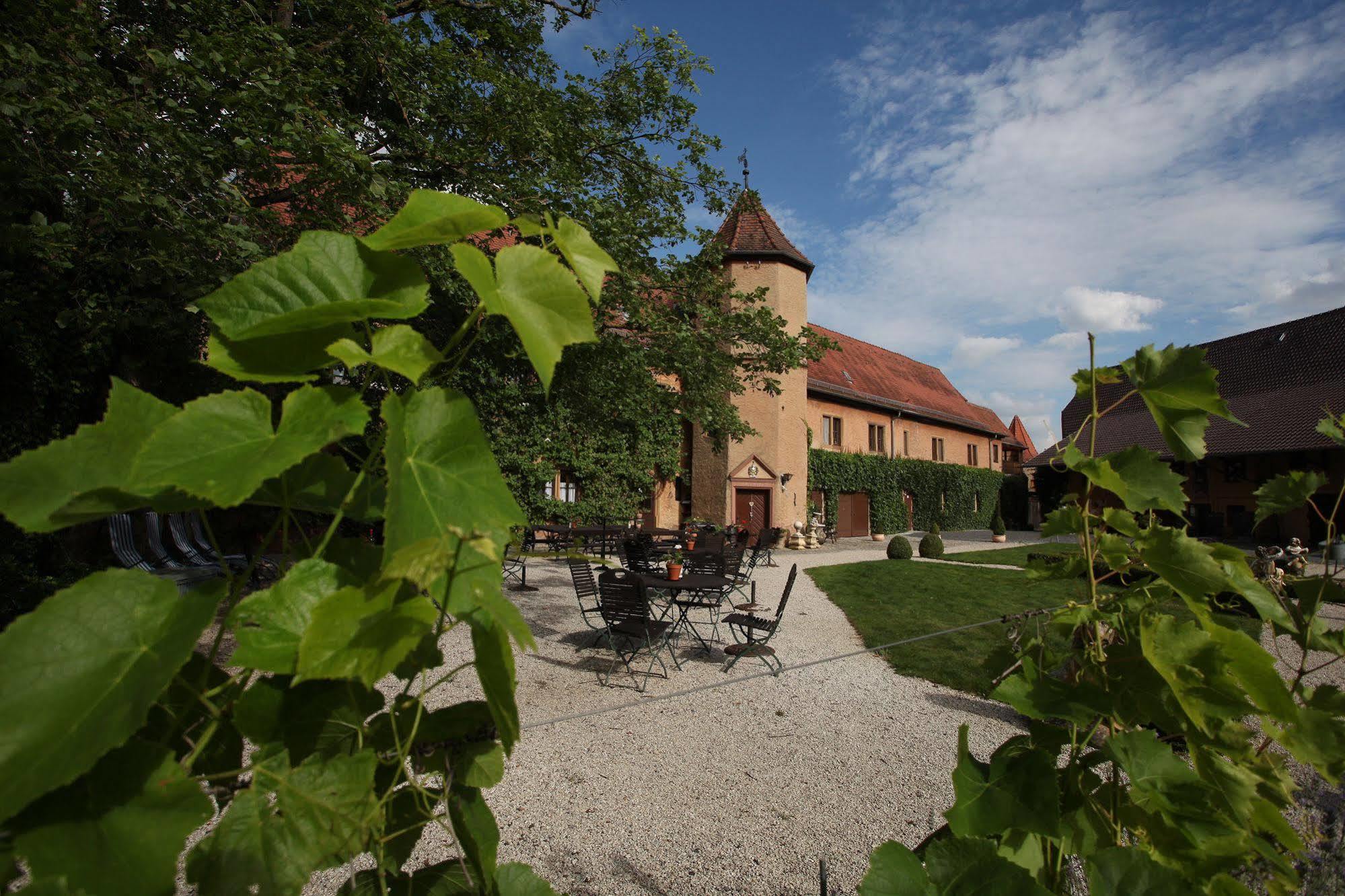 Worners Schloss Weingut & Wellness-Hotel Prichsenstadt Exterior photo
