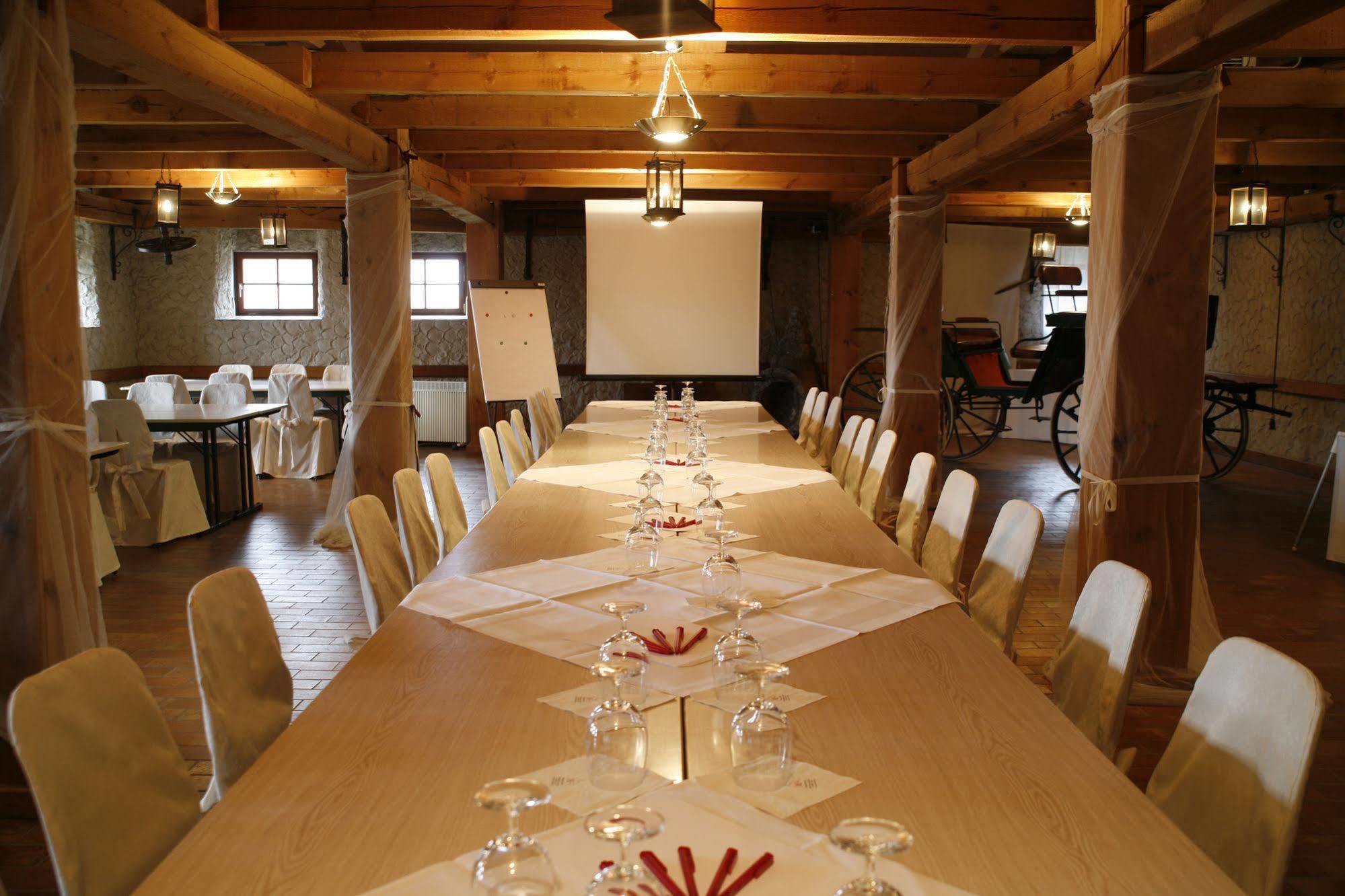 Worners Schloss Weingut & Wellness-Hotel Prichsenstadt Exterior photo